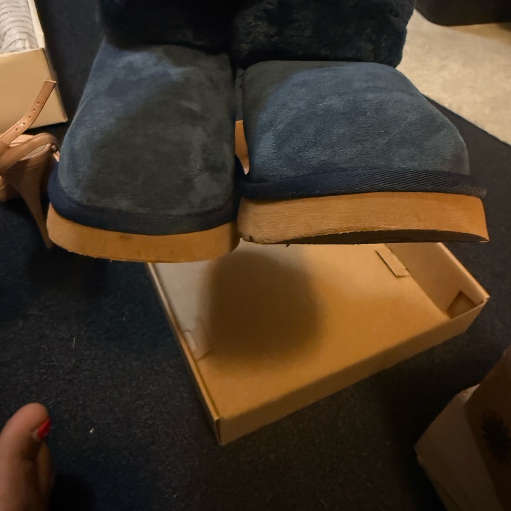 Ugg boot - Picture 5 of 5